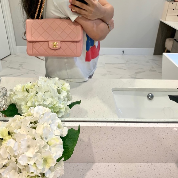 Chanel medium Classic quilted single flap bag - Picture 12 of 13